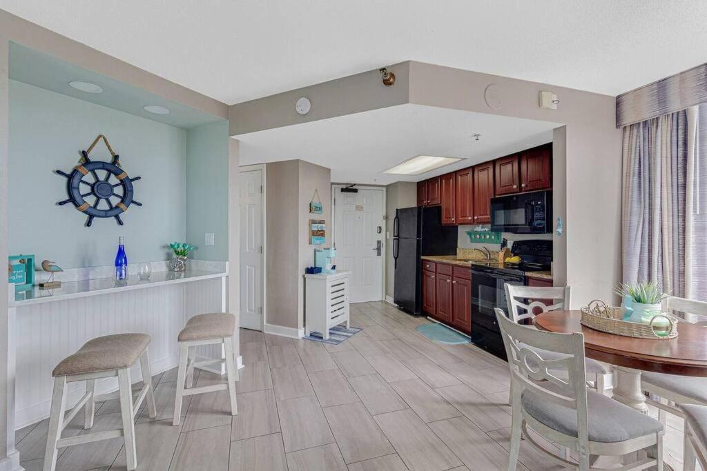 Stunning Penthouse! Amazing Oceanview! Dogs Ok 1902