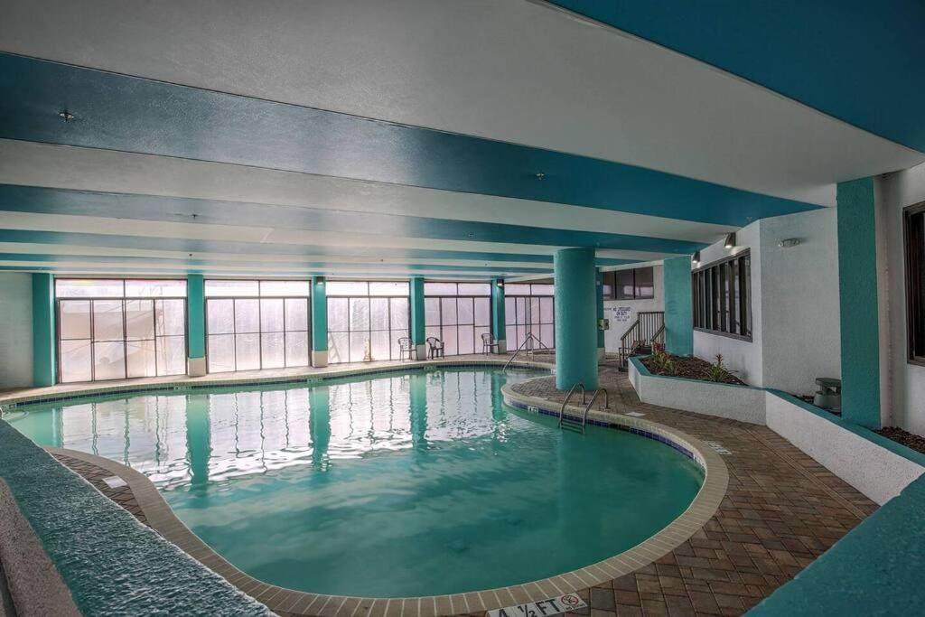 Apartment Stunning Penthouse! Amazing Oceanview! Dogs Ok 1902