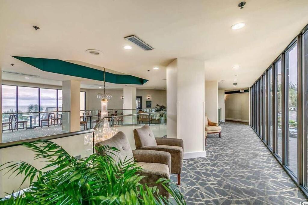 Stunning Penthouse! Amazing Oceanview! Dogs Ok 1902 Apartment